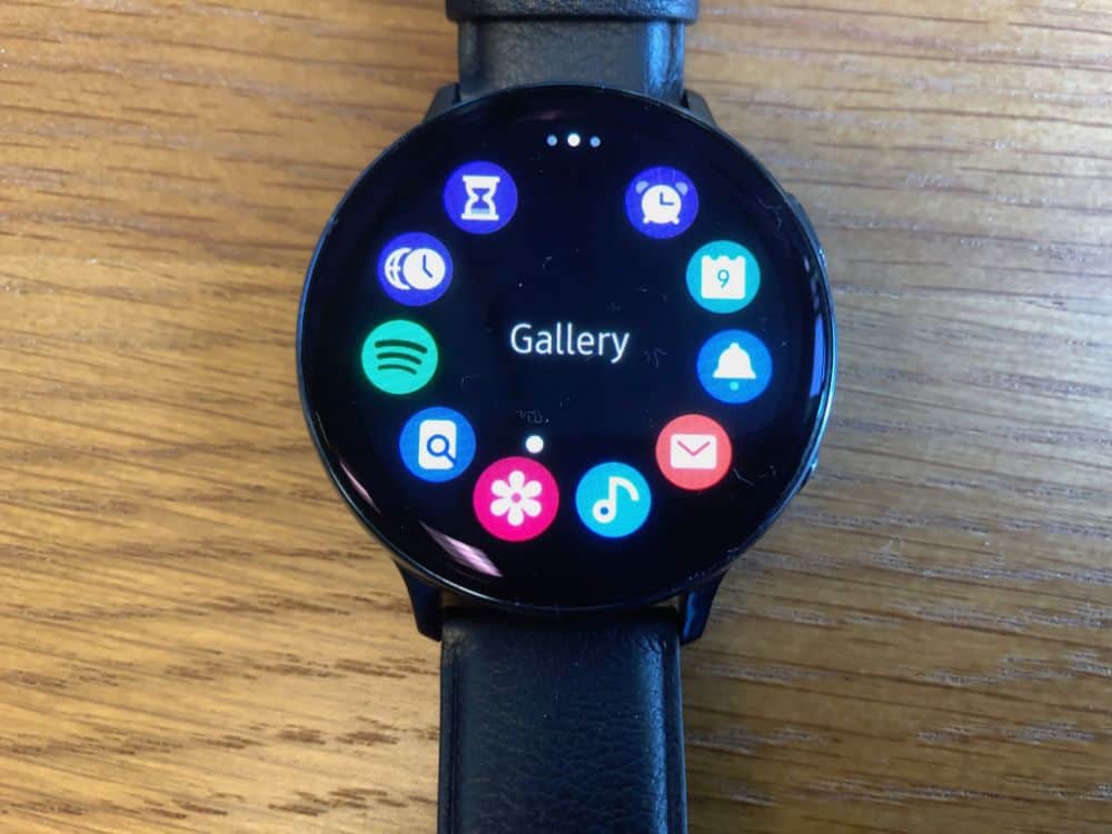 App navigation on the Samsung Galaxy Active2