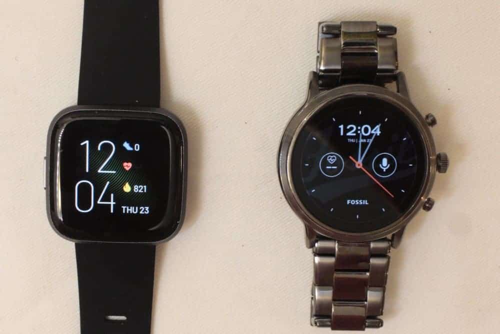 Fossil Gen 5 Carlyle vs Fitbit Versa 2