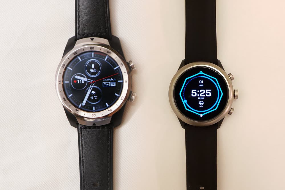 Ticwatch Pro, Fossil Sport Smartwatch main screen