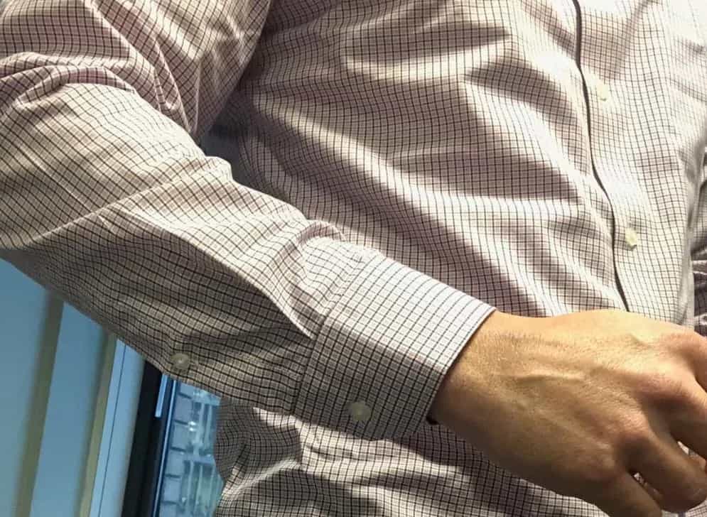 As you can see the arm length is a touch short when I bend my arm. I’m 6′ 3″ so short arms is often a problem with ready made apparel.