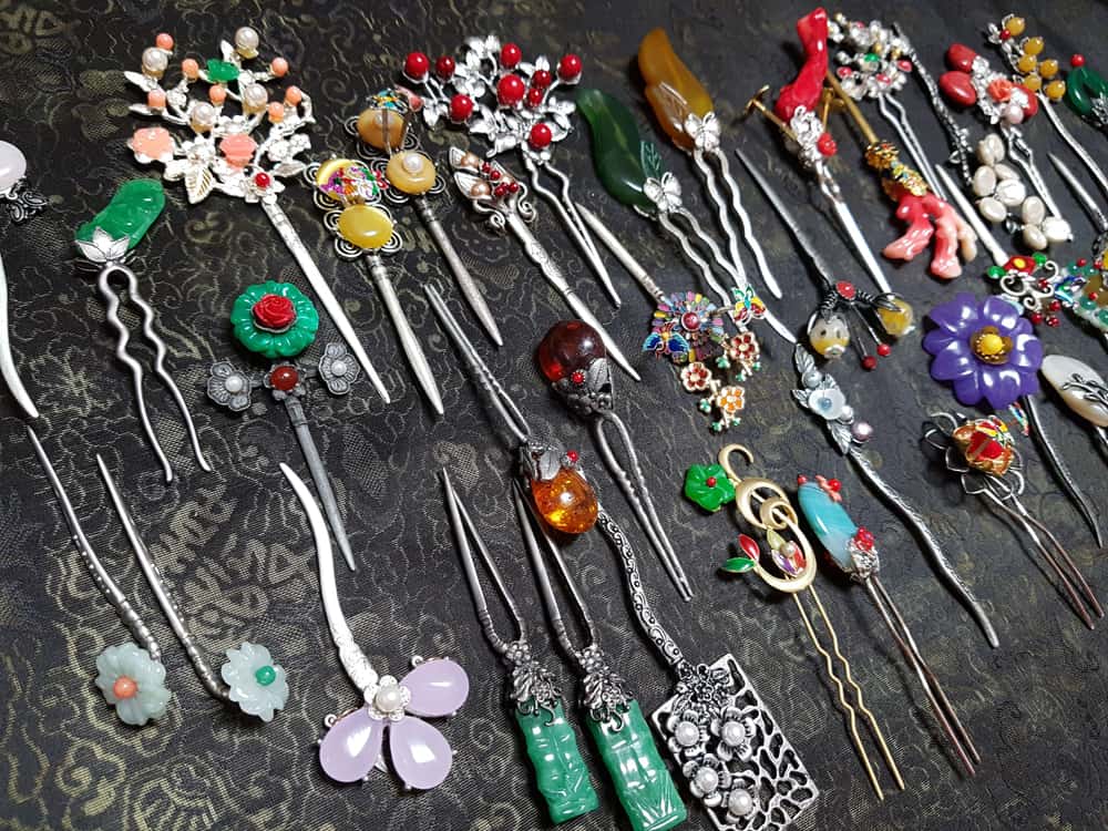 Binyeo hairpins
