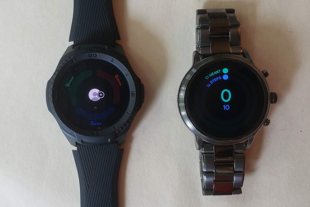 ticwatch s2 vs fossil gen 5 carlyle fit goals tichealth