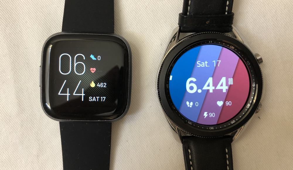 samsung galaxy watch3 vs fitbit versa 2 main screen