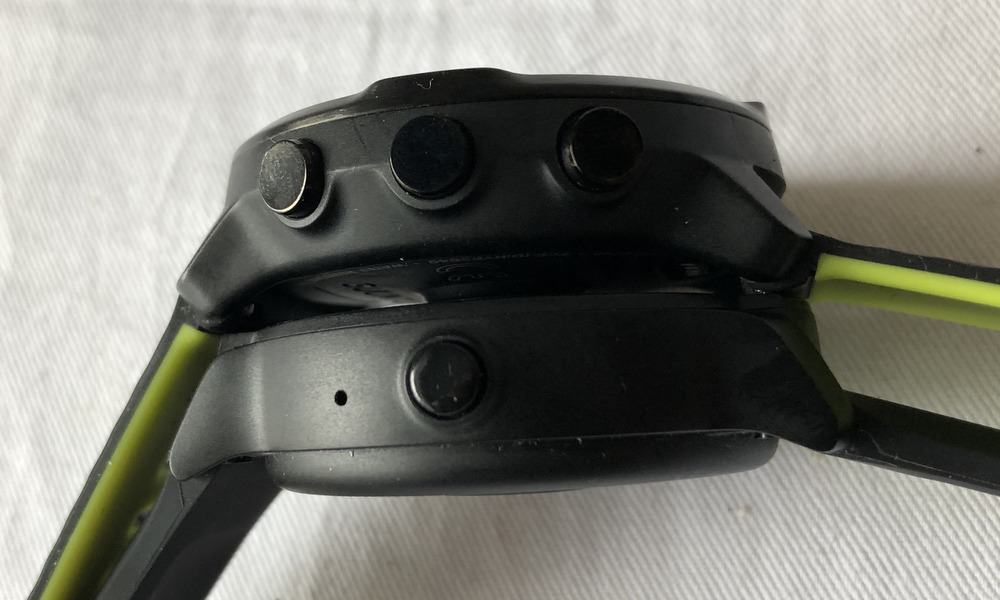 Suunto 7 vs Ticwatch E2 buttons