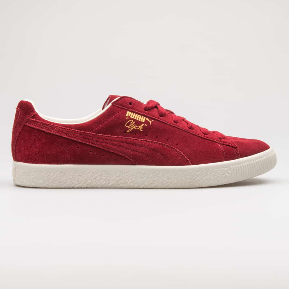 Puma Clyde red sneaker