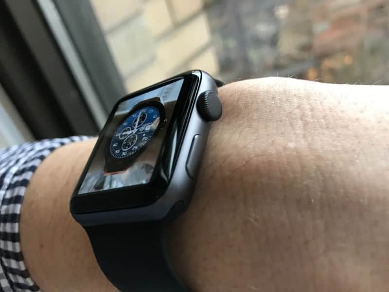 Apple Watch Series 2 buttons