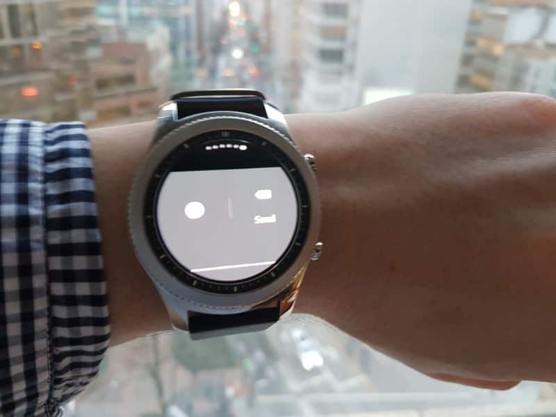 Samsung Gear S3 voice text entry.