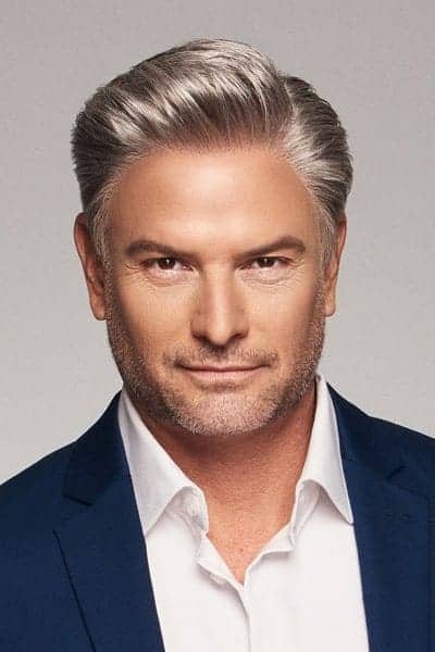 Distinguished by HIM from LA Wig Company.