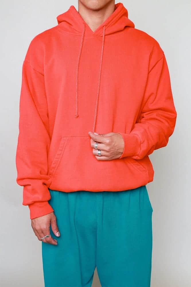 The Everybody.World 100 percent Hoodie in salmon.