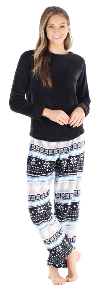 Sleepy Heads PajamaMania Women’s Fleece Long Sleeve Pajama Set