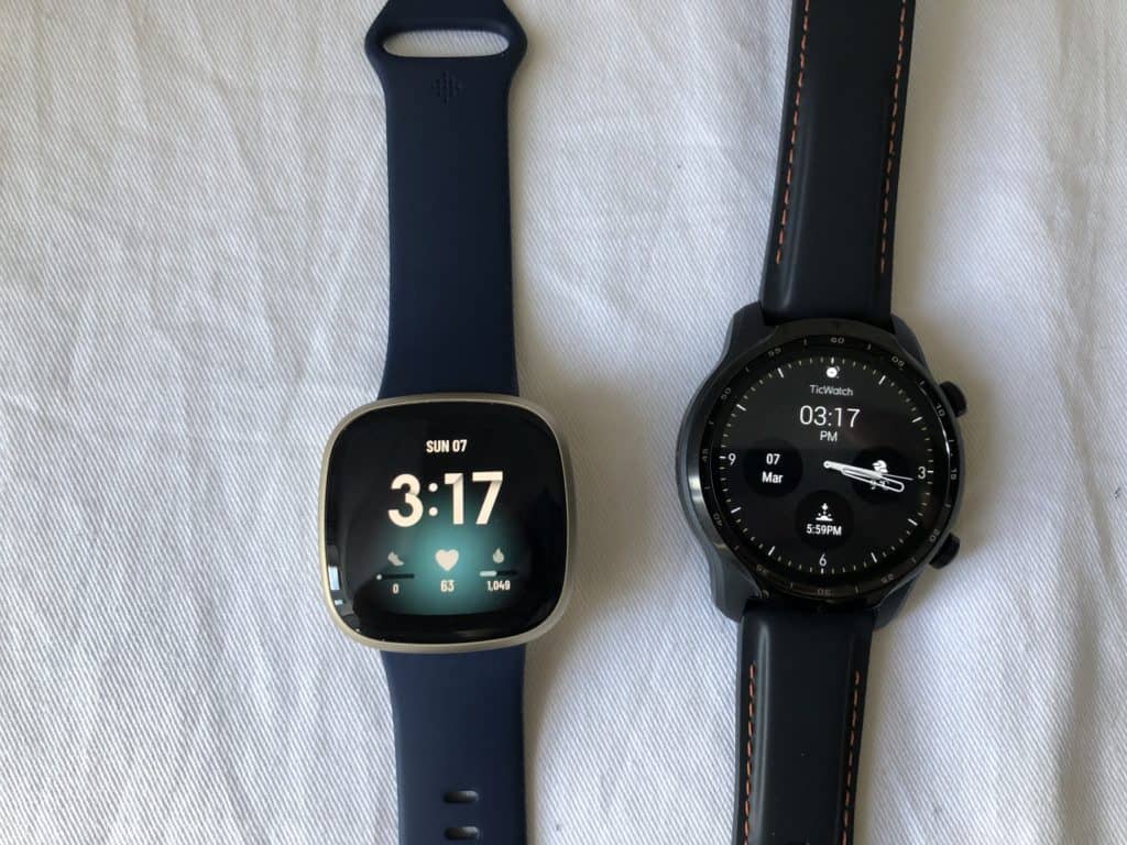 ticwatch pro 3 vs fitbit versa 3 (7)