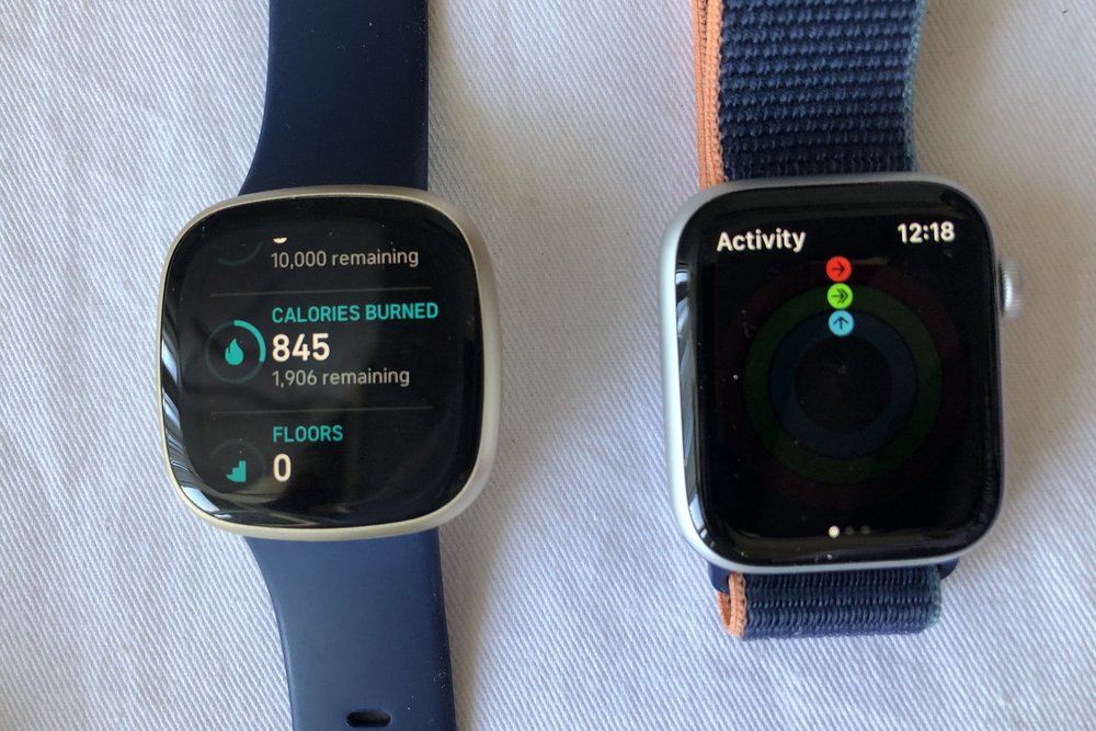 apple watch series 6 vs fitbit versa 3 (8)