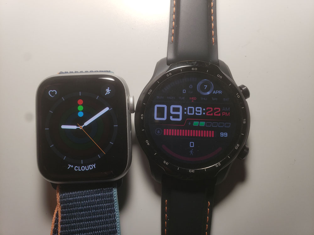 Apple Watch Series 6 vs Ticwatch Pro 3 