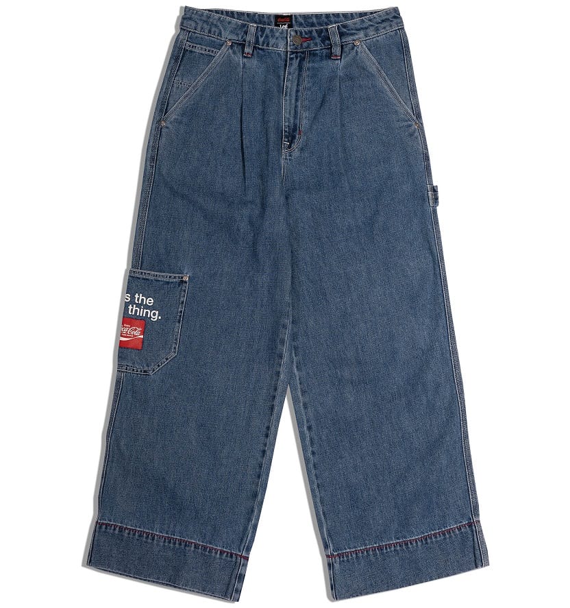 Women's blue jeans from Lee.